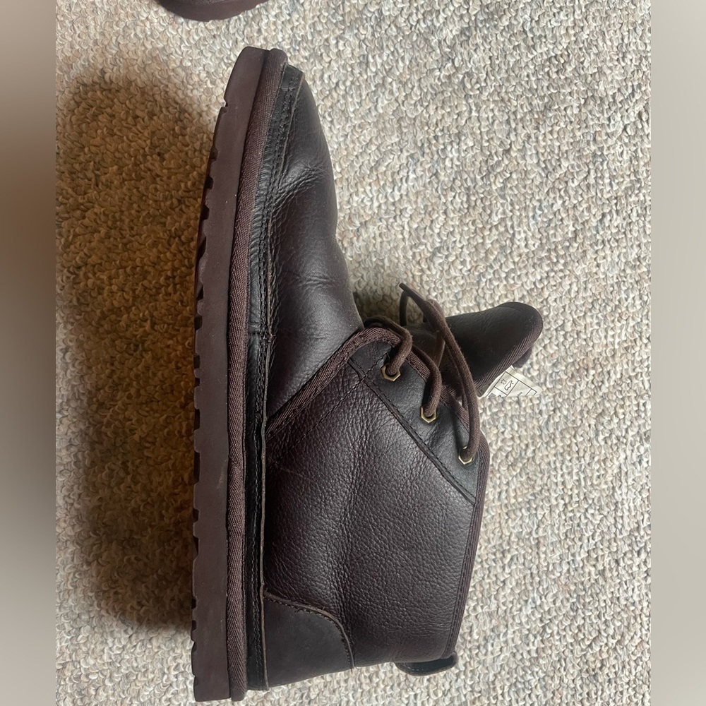 Brand new never been worn Ugg men’s leather boots.